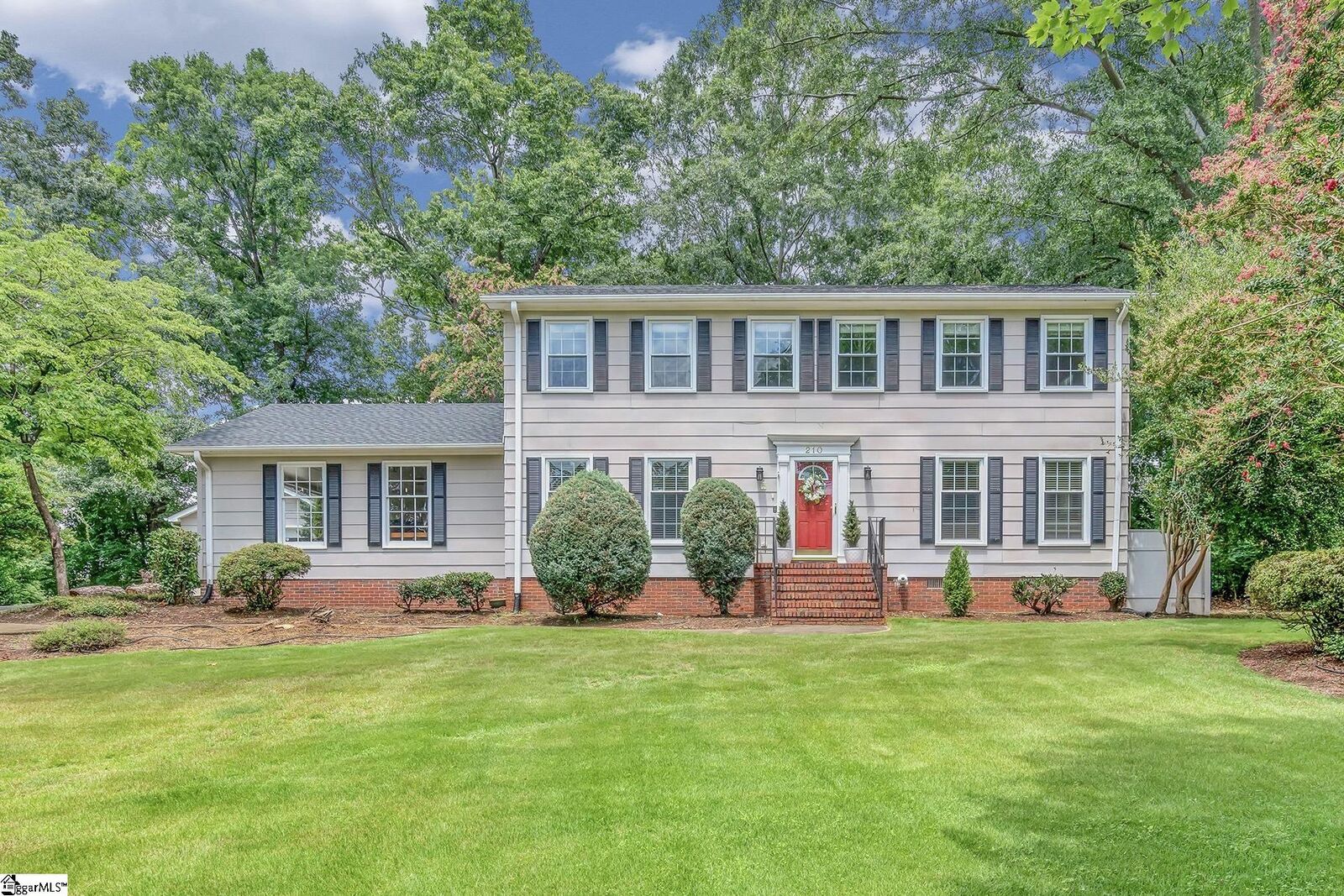Property Photo:  210 Heathwood Drive  SC 29307 