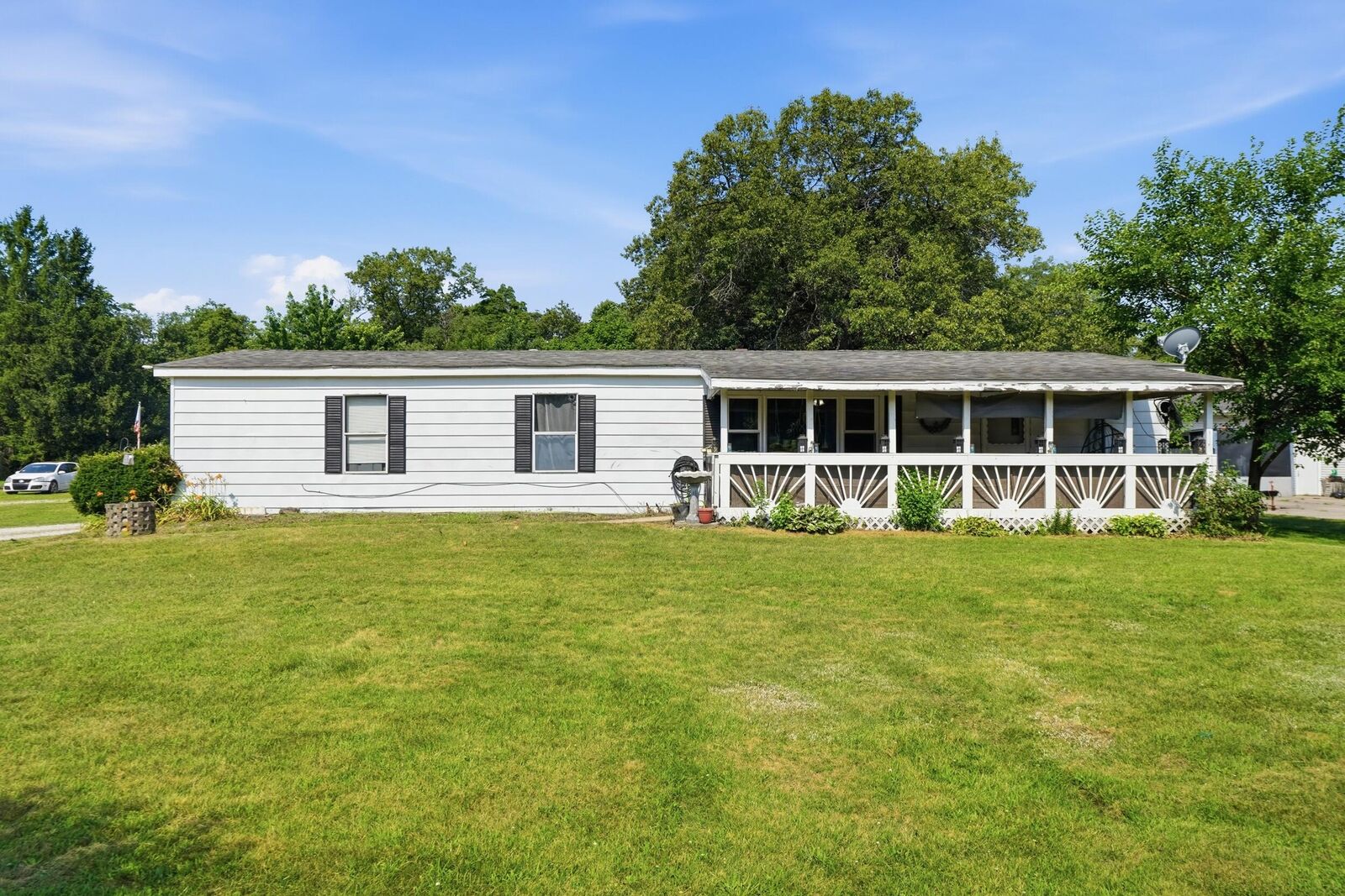 Property Photo:  9390 N 1000  IN 46310 