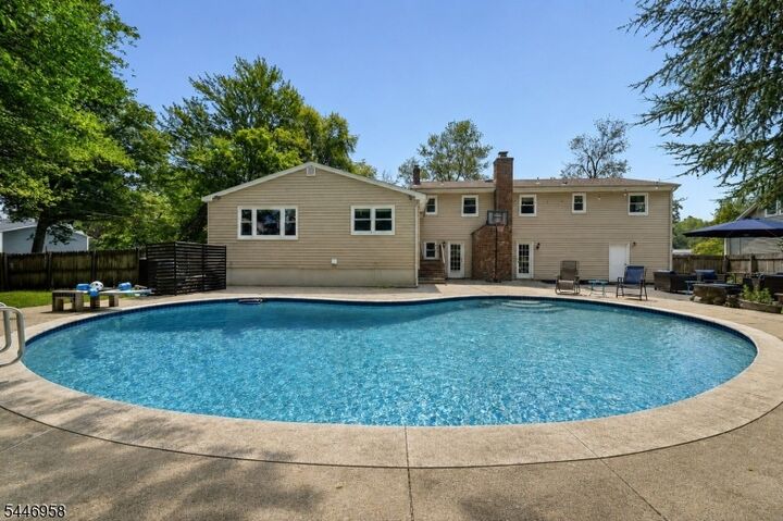 Property Photo:  28 Brookside Pl  NJ 07039 