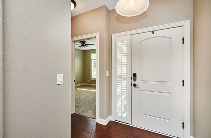 Property Photo: 2708 NW 39th Lane IA 50023