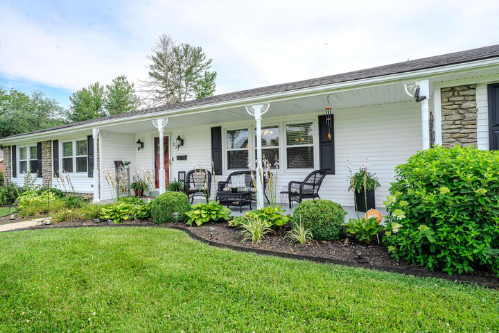 Property Photo: 237 Hawthorne Drive KY 40601