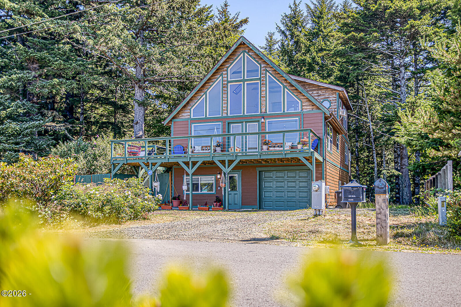 Property Photo: 1825 NW Cedarcrest Place OR 97394