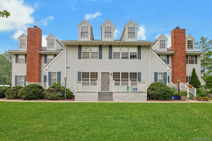 Property Photo: 722 W Nyack Road 6 NY 10994