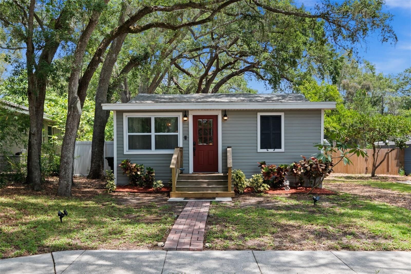Property Photo:  508 5th Avenue NE  FL 33770 
