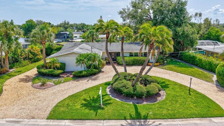 Property Photo: 3807 Jaffa Drive FL 34239