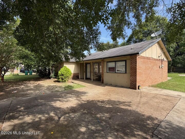 Property Photo:  534 N Forest Drive  MS 39507 