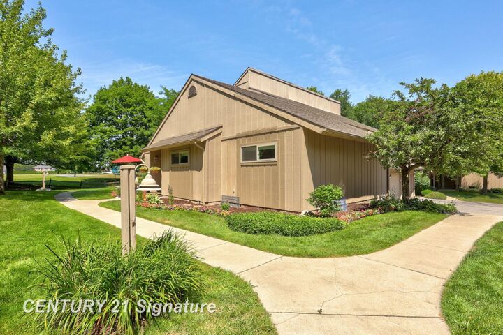 Property Photo: 2353 Bay Woods Court MI 48706