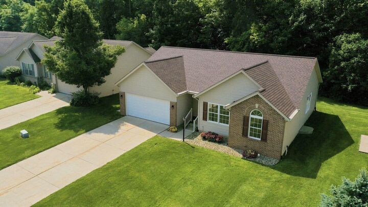 Property Photo:  330 Carefree Court  MI 49120 