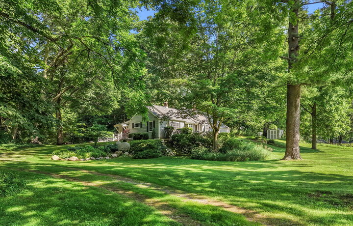 Property Photo:  5515 Kaiser Road  MI 49125 