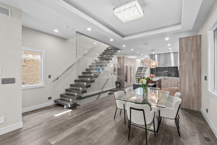 Property Photo:  1620 W Pierce Avenue  IL 60622 