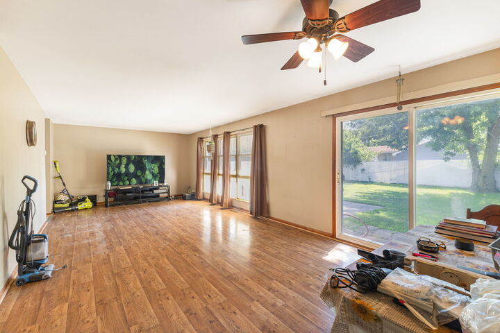 Property Photo: 39 Arapaho Drive IL 60476