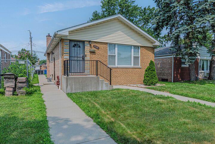 Property Photo: 12832 S Sangamon Street IL 60643