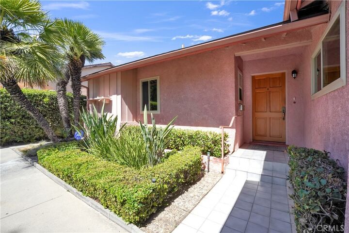 Property Photo:  6860 Babcock Avenue  CA 91605 