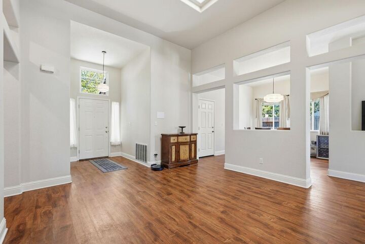Property Photo: 3609 Grimshaw Way CA 95758