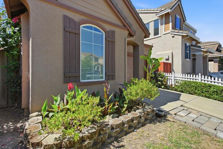Property Photo: 2330 Nucla Way CA 95834
