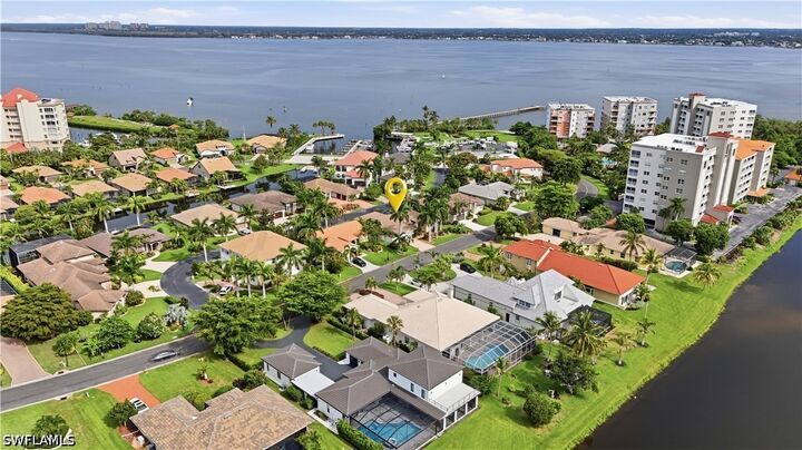 Property Photo:  14860 Laguna Drive  FL 33908 