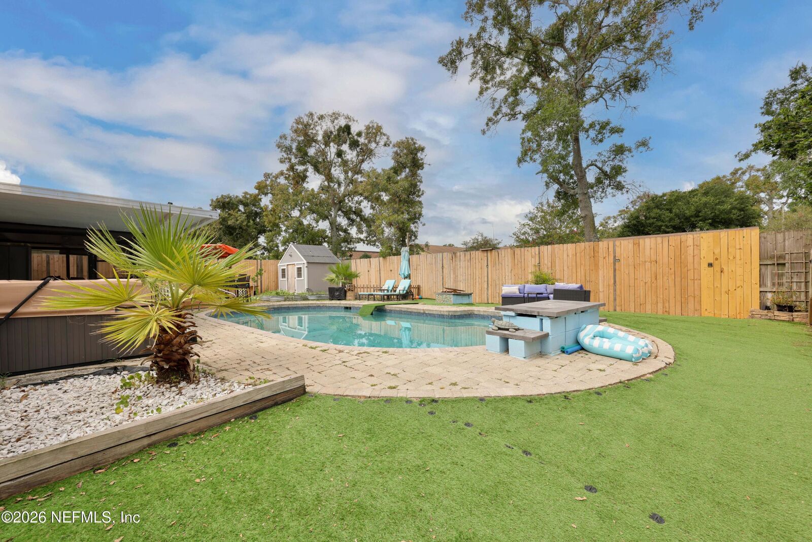 Property Photo: 2084 Broad Oak Drive FL 32225