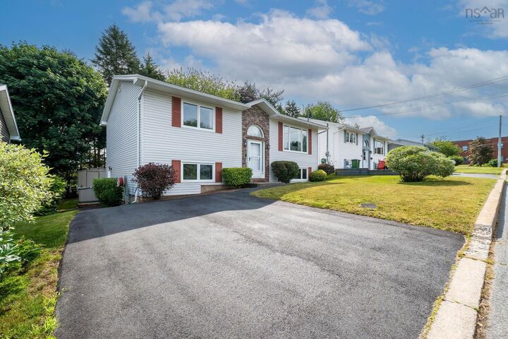 Property Photo: 25 Sawyer Crescent NS B4E 2T5