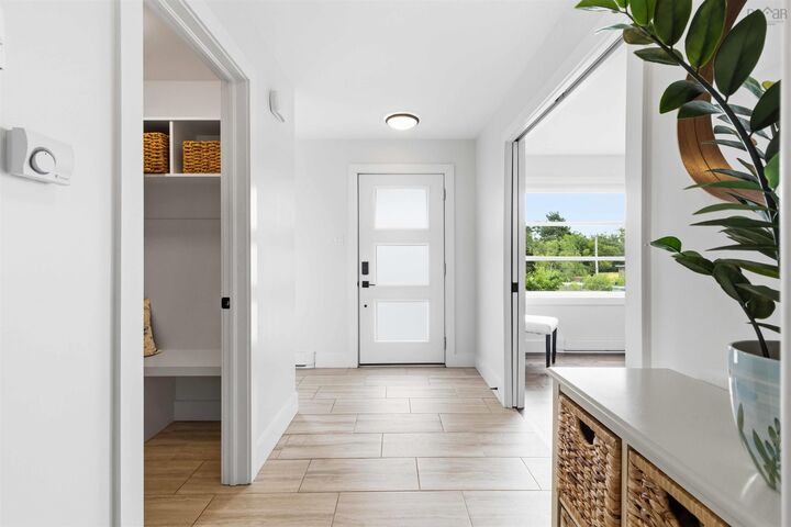 Property Photo:  16 Hamilton Drive  NS B4E 0S6 