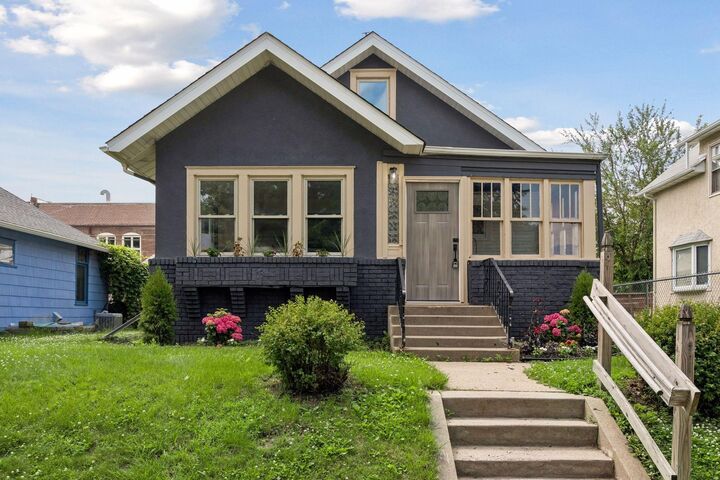Property Photo:  3823 Dupont Avenue N  MN 55412 