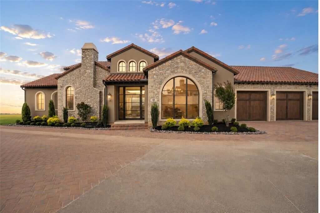 Property Photo:  60 Cardona  TX 76262 