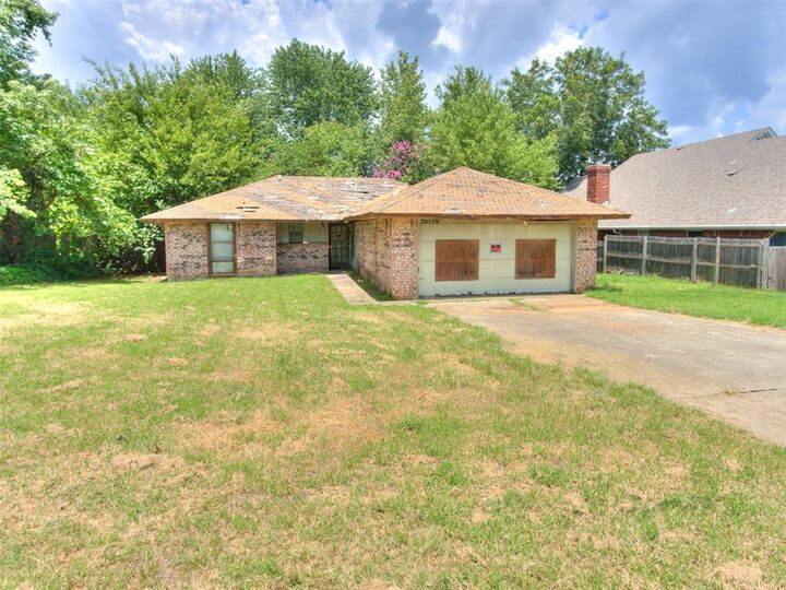 Property Photo: 20579 Brush Creek Boulevard OK 73045