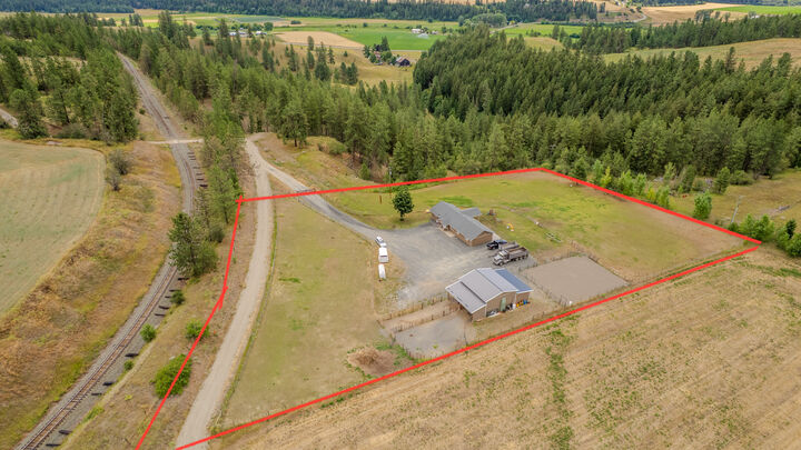 Property Photo:  893 Evans Road  BC V4Y 0P6 