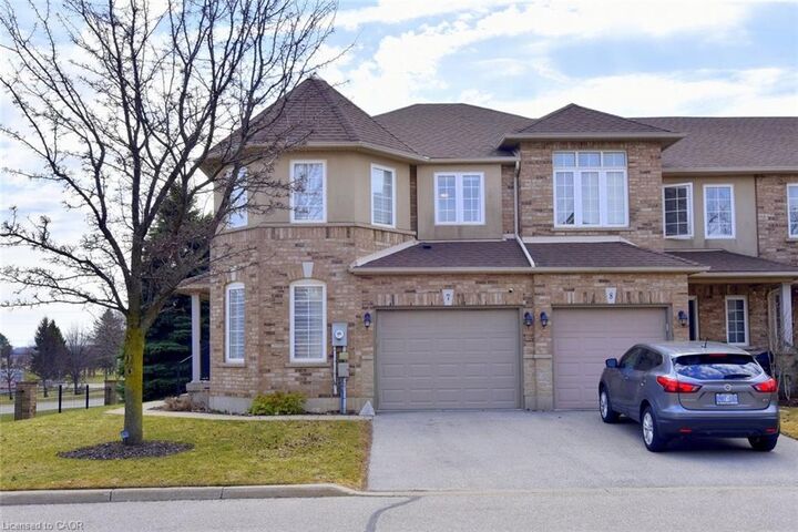 Property Photo: 39 Panabaker Drive 7 ON L9G 0A2