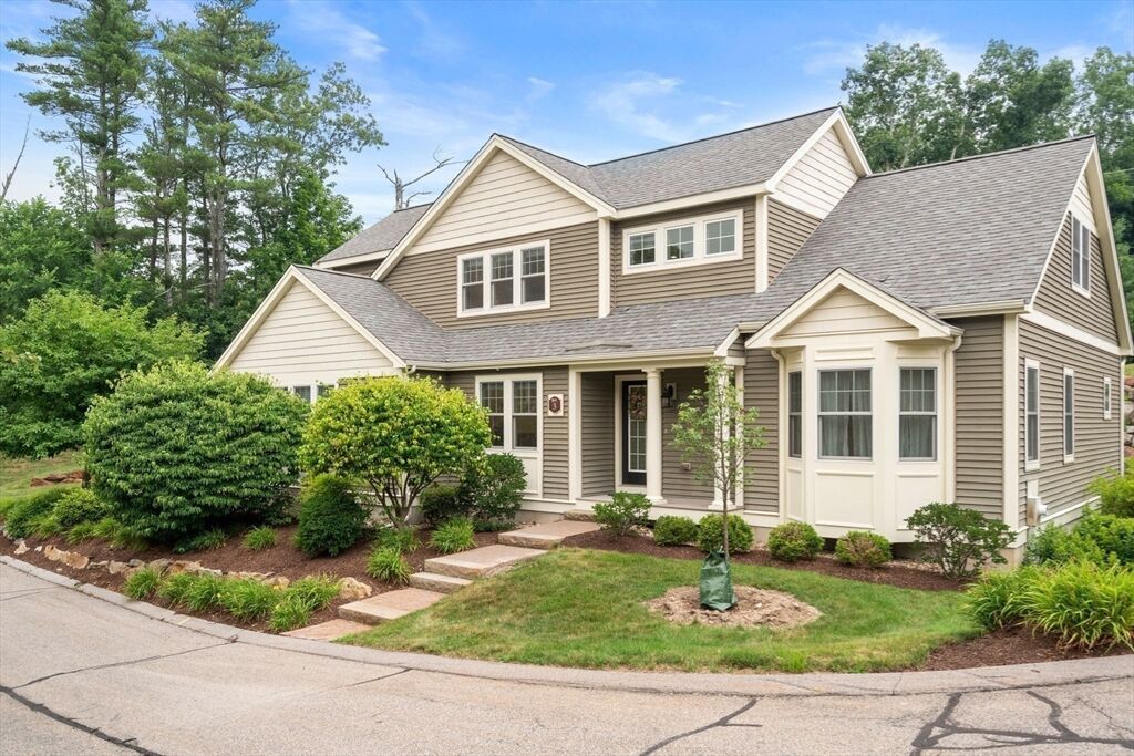 Property Photo: 3 McGill Ct Unit 3 MA 01748