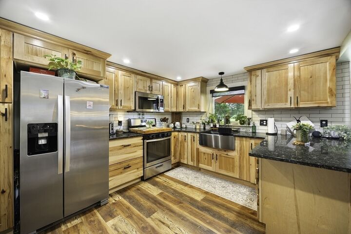 Property Photo:  284 Buck Pond Rd  MA 01085 