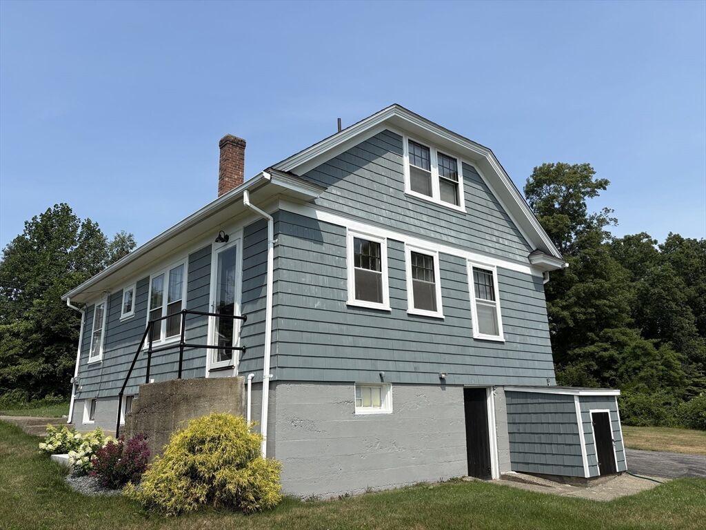 Property Photo:  202 Lincoln  MA 02771 