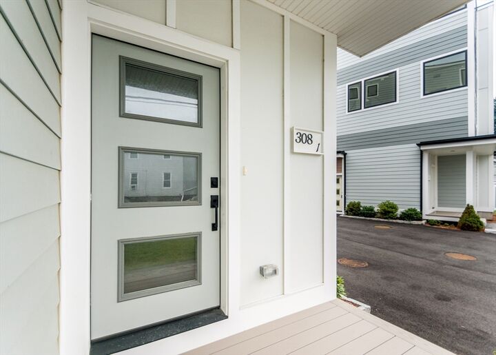 Property Photo:  308 Newton Street 1  MA 02453 