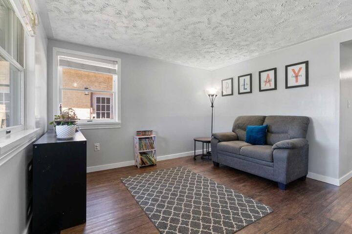 Property Photo:  9805 98 Ave  AB T0H 3C0 
