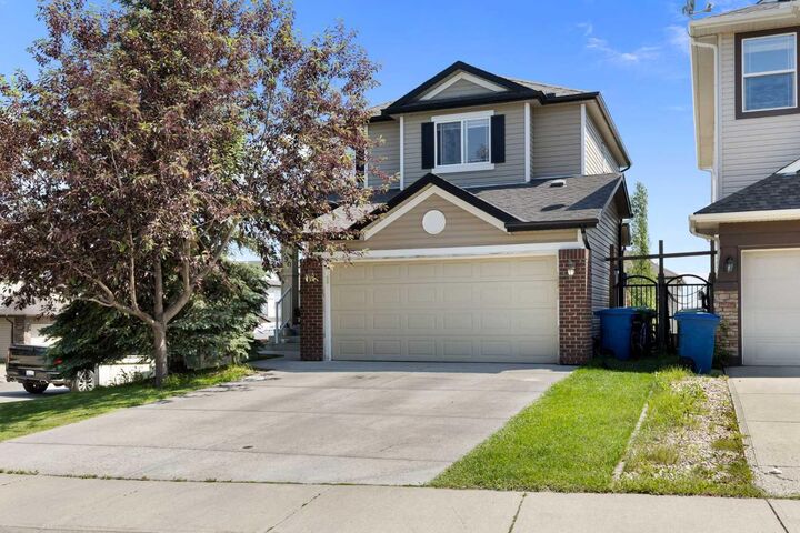 Property Photo: 590 Coopers Drive SW AB T4B 3M4