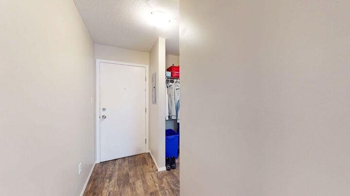 Property Photo:  1632 Saamis Drive NW 116  AB T1C 4X3 