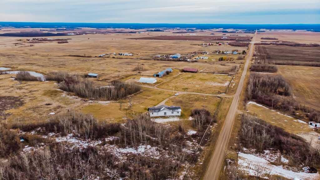 Property Photo:  722055 Range Road 43  AB T8X 5B2 