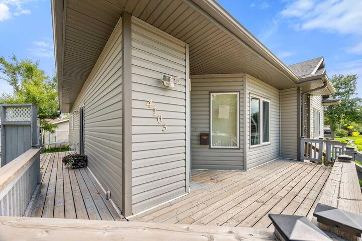 Property Photo: 4103 49 Avenue SK S9V 0S3