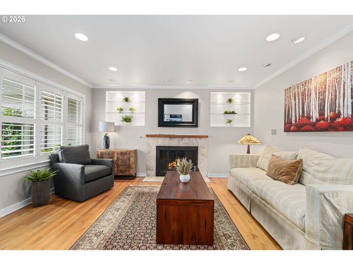 Property Photo:  8060 SW Cedar St  OR 97225 