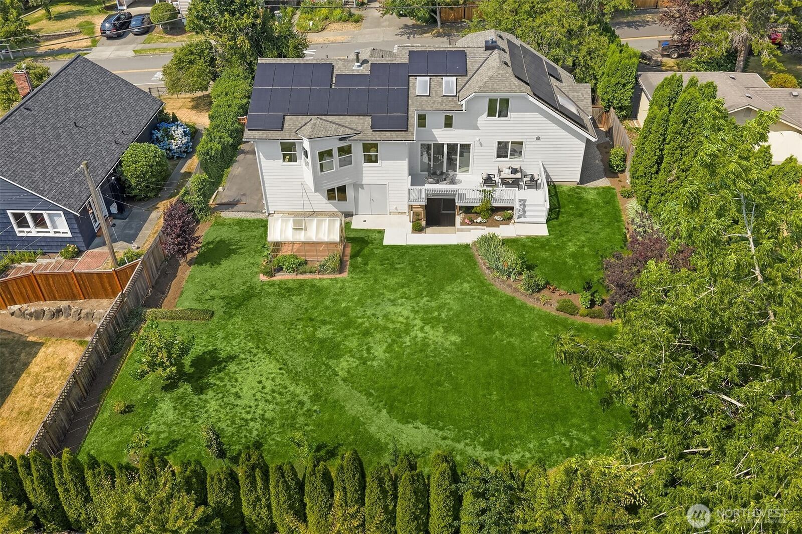 Property Photo: 12453 NE 104th Street WA 98033