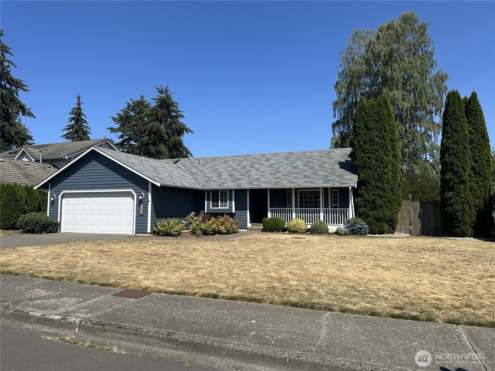 Property Photo: 3304 Davis Court NE WA 98516