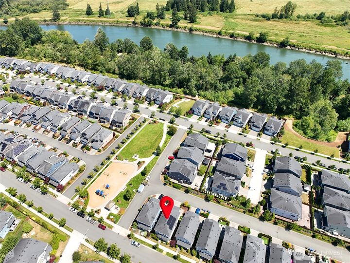 Property Photo:  4523  Riverfront Boulevard  WA 98203 