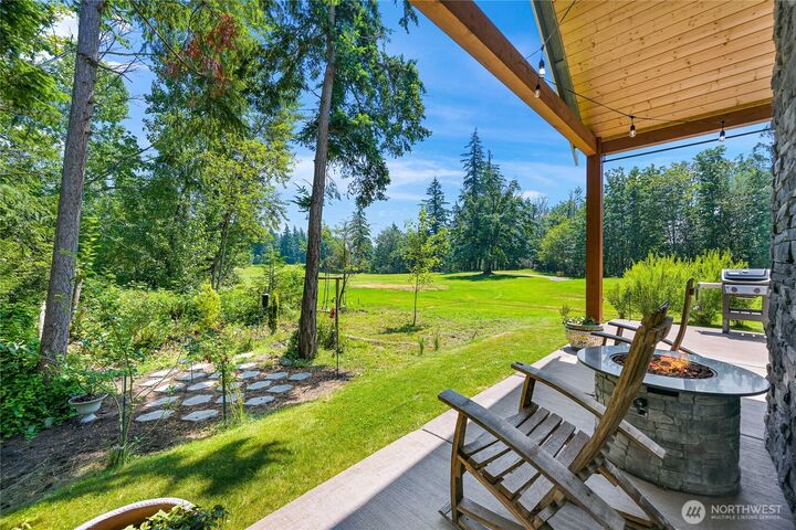 Property Photo:  6005  Birkdale Lane  WA 98247 