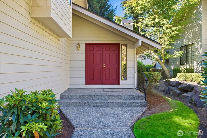 Property Photo: 16177 SE 33rd Circle WA 98008