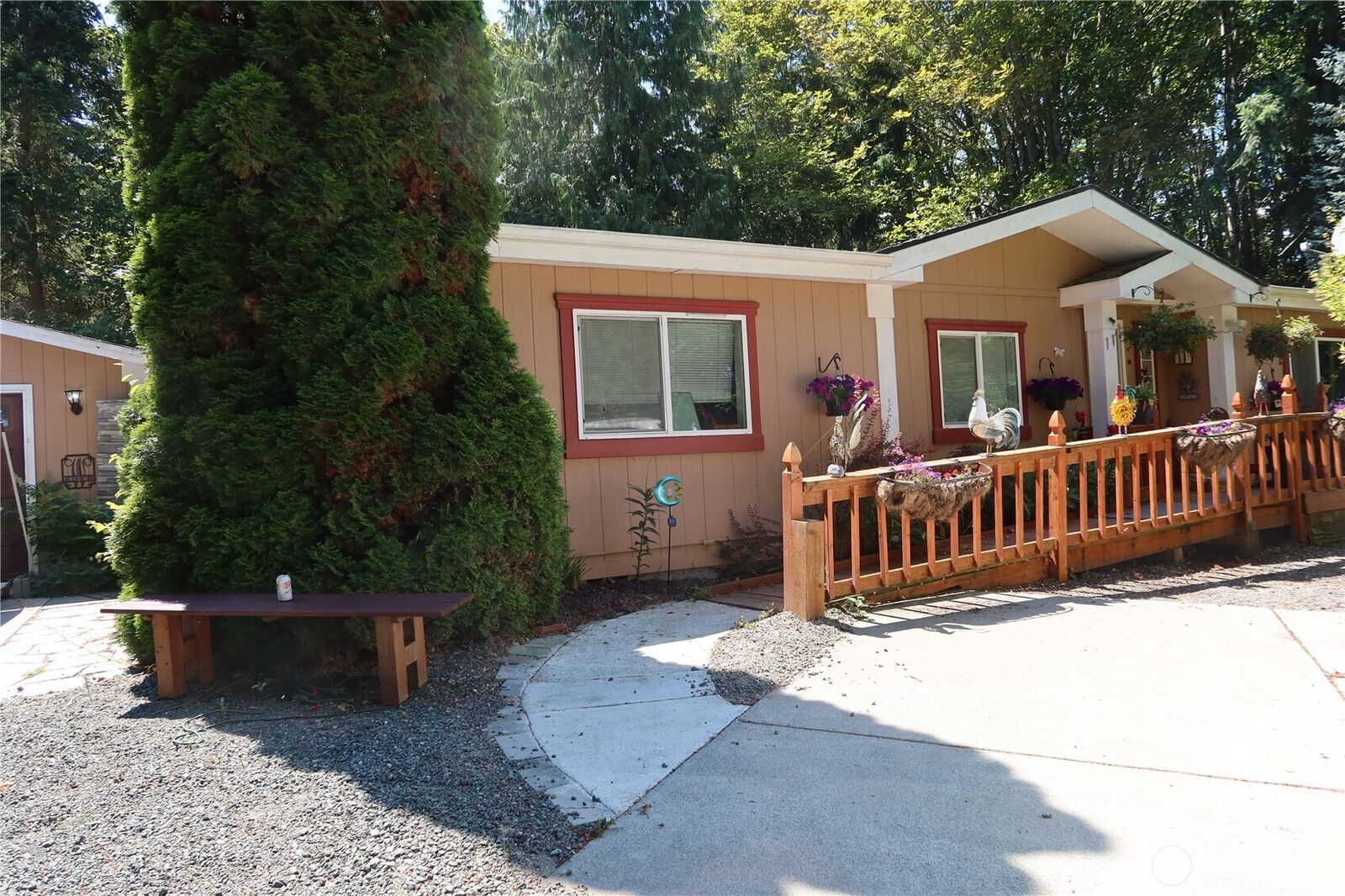 Property Photo:  11  Landgrove Lane  WA 98382 