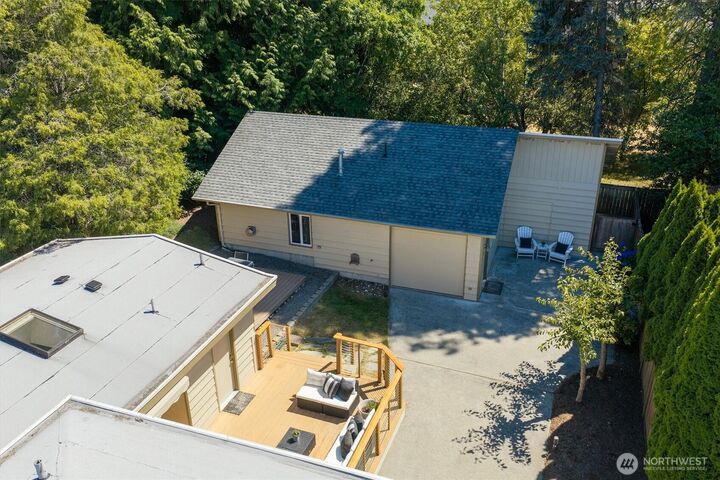 Property Photo: 1925 SW 167th Street WA 98166