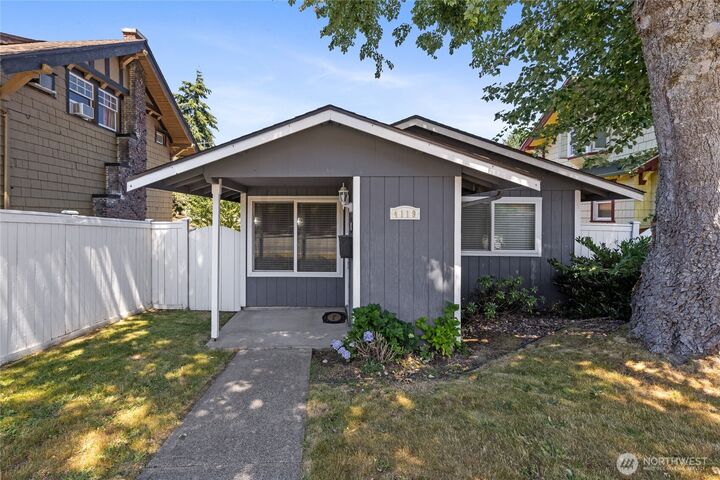 Property Photo: 4119 6th Avenue WA 98406