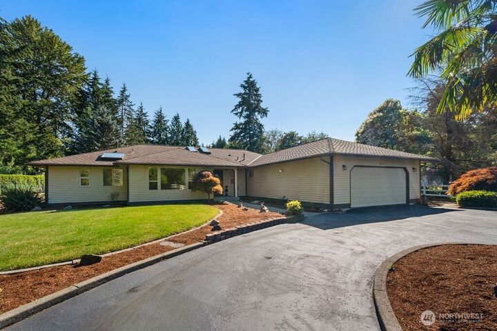 Property Photo: 18901 SE 281st Street WA 98042
