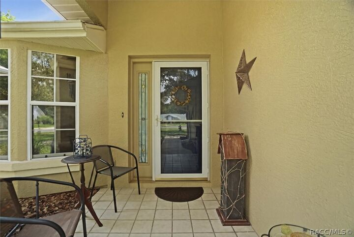 Property Photo: 6130 N Whispering Oak Loop FL 34465
