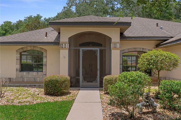 Property Photo:  3116 N Stratham Point  FL 34442 