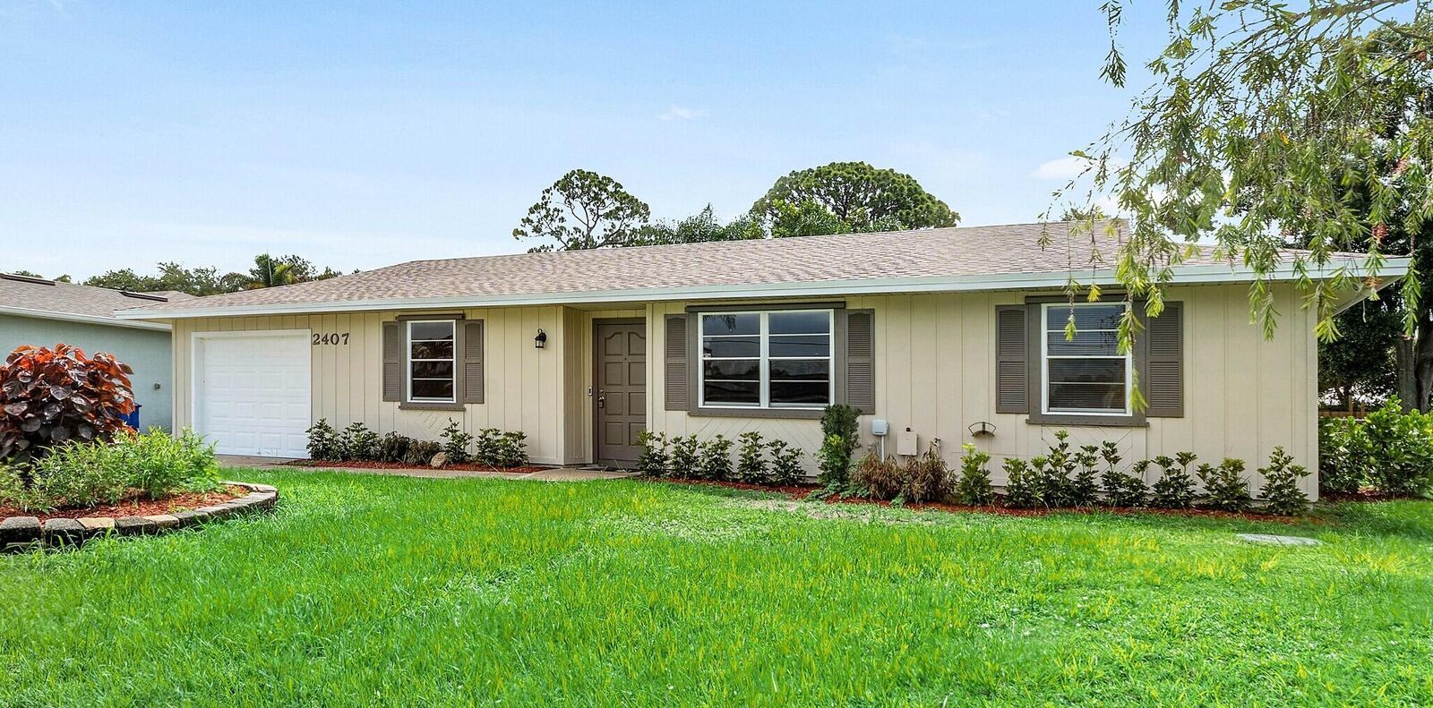 Property Photo:  2407 SE Marius Street  FL 34952 